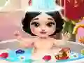 Permainan Mandi Bayi Putri Salju secara online Permainan Mandi Bayi Putri Salju secara online