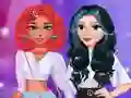 Permainan Influencers Soft vs Tren E-Girl secara online