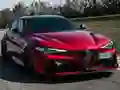 Permainan Alfa Romeo Giulia GTA Seluncur secara online
